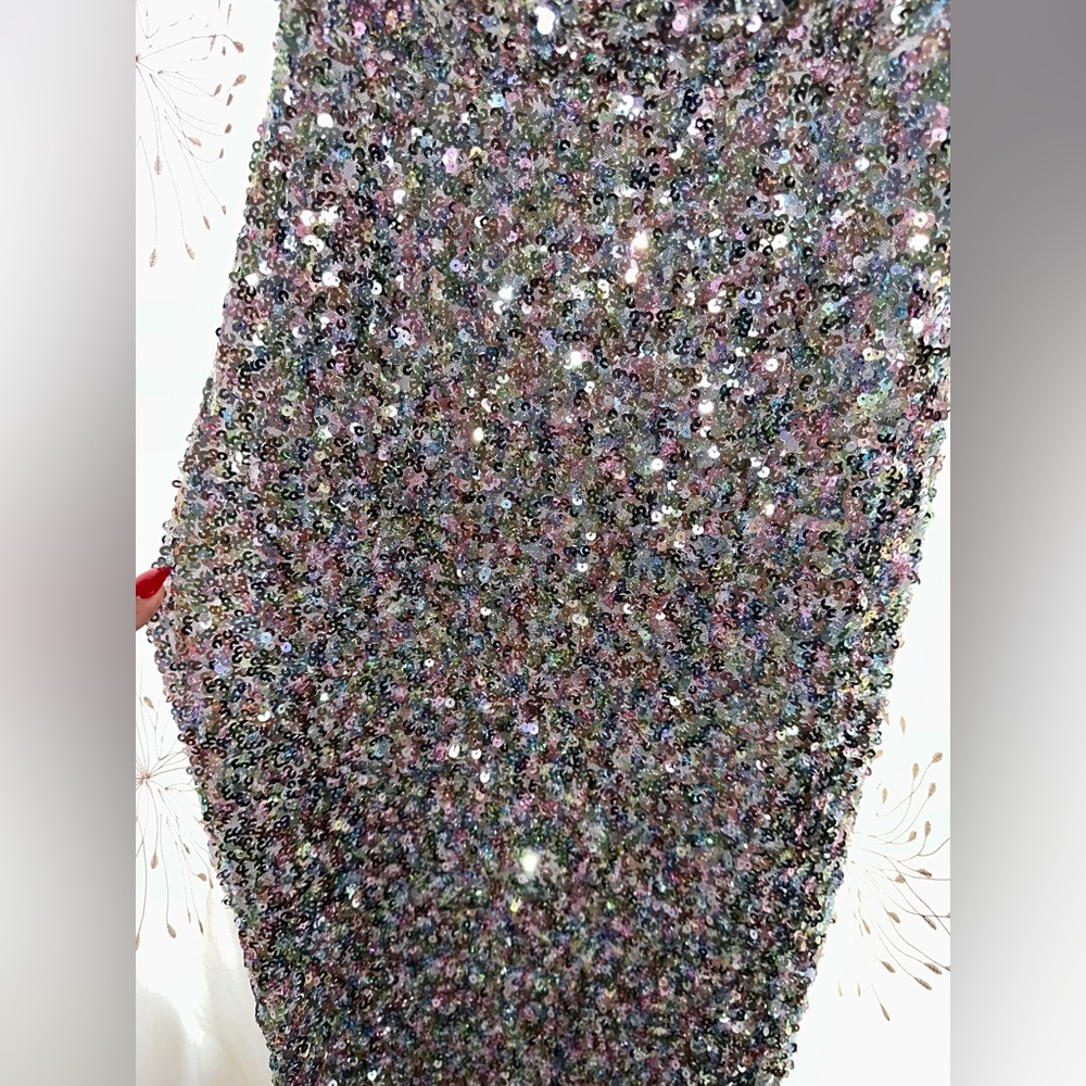 Dress - Picture 7 of 7